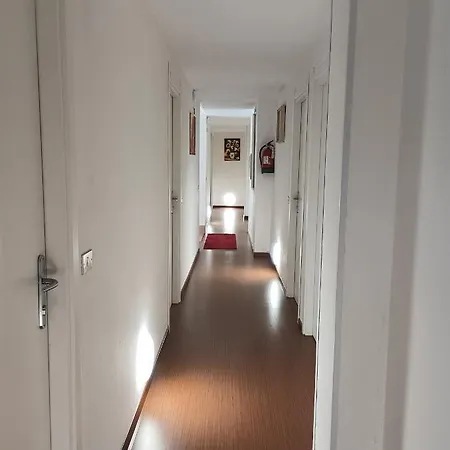 Mondial 2 Отель *