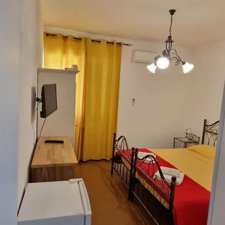 Mondial 2 Отель