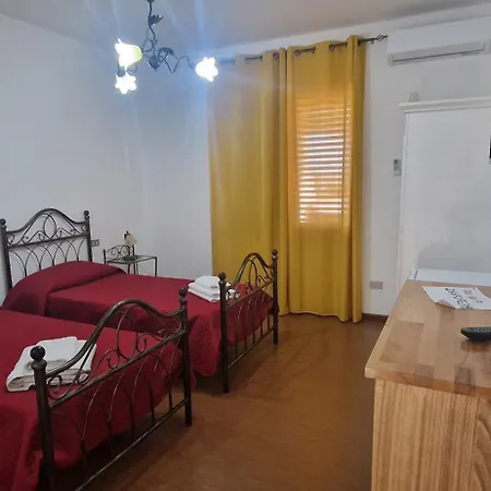 Mondial 2 Отель